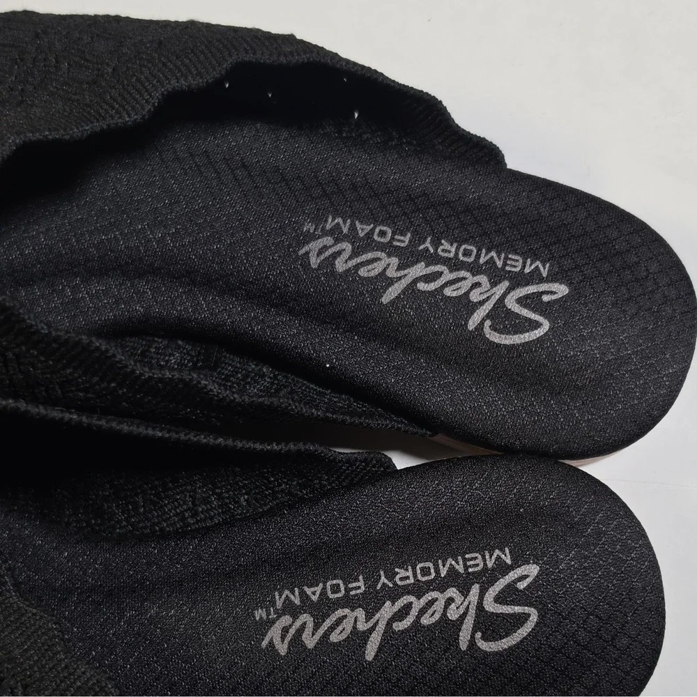 Skechers women black